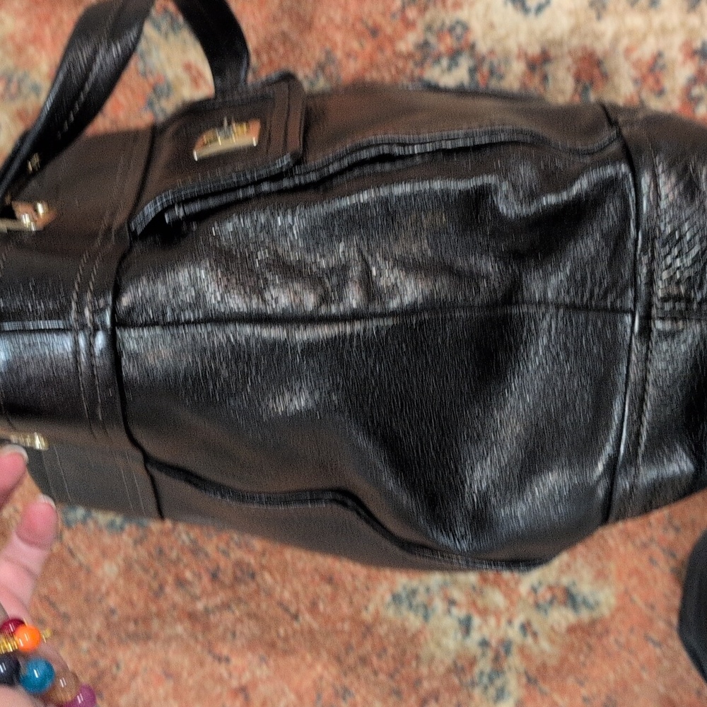 Kate Spade EUC Black Pebbled Leather Bag With gold Hardware - Picture 6 of 12